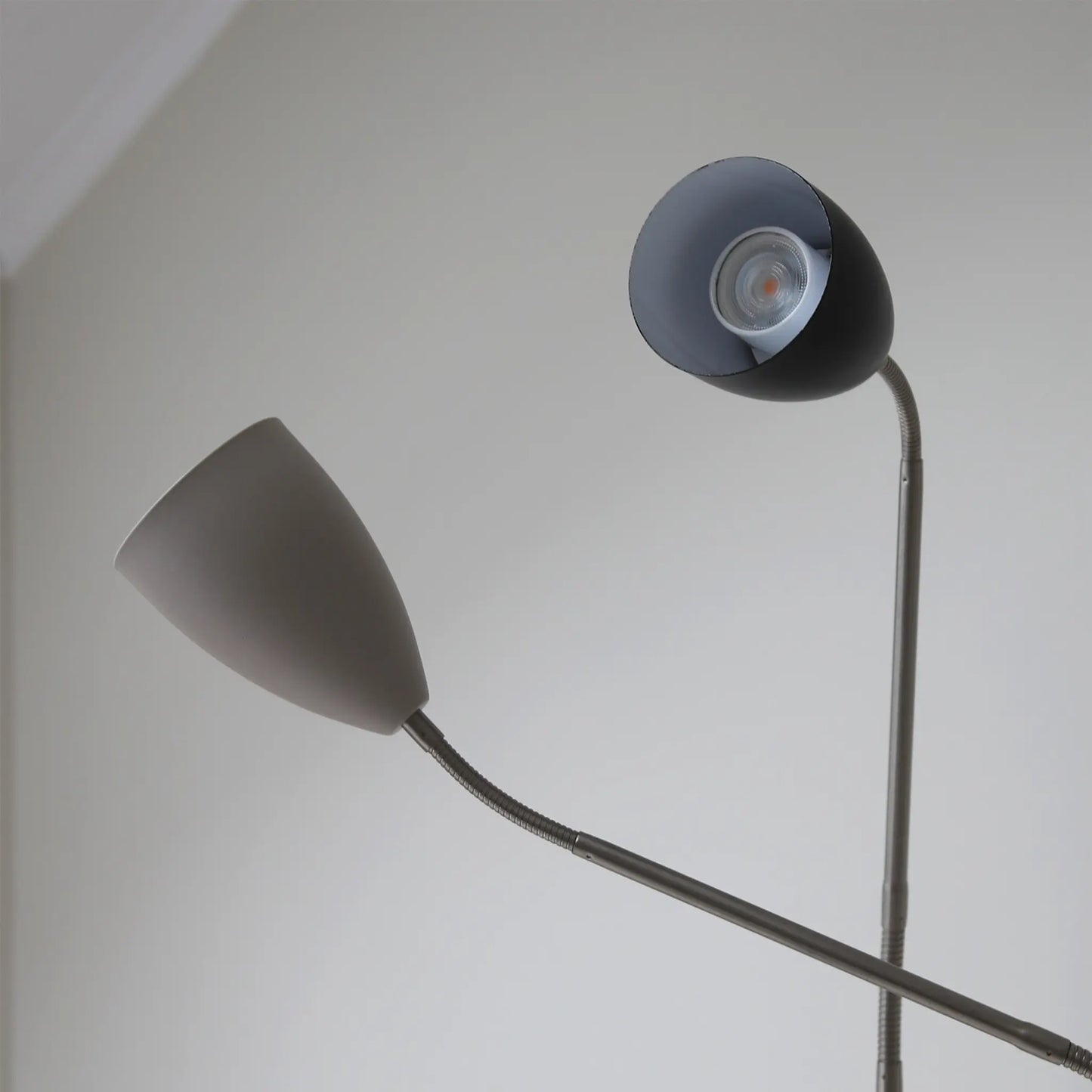 Markslöjd Patro Golvlampa 3-Stegs Led, Svart