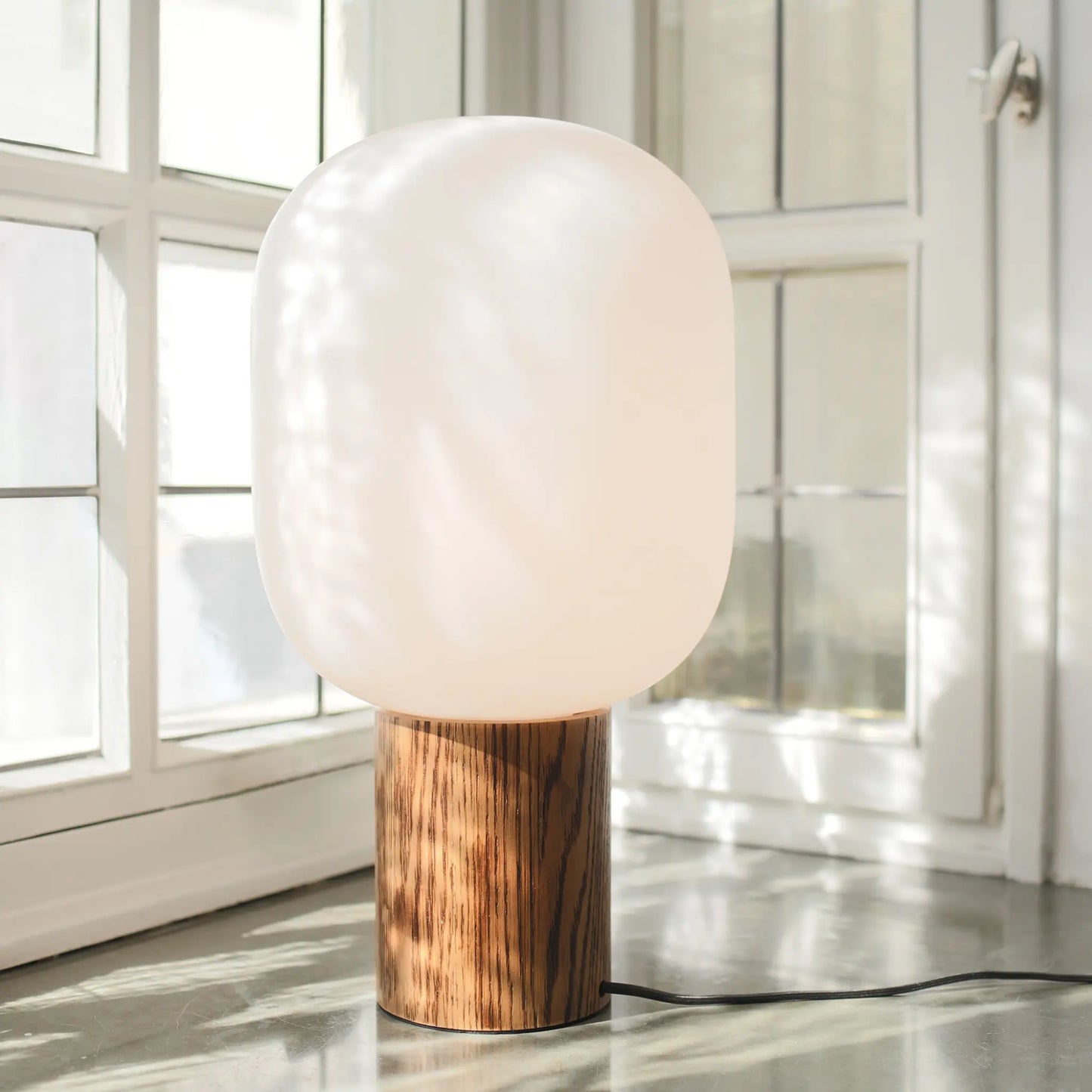 Markslöjd Skene Bordslampa 1 l, Vit/Bränt Trä
