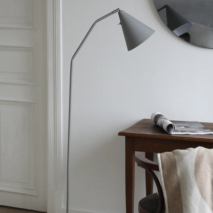 Markslöjd Funil Golvlampa 3-Stegs Led, Grå