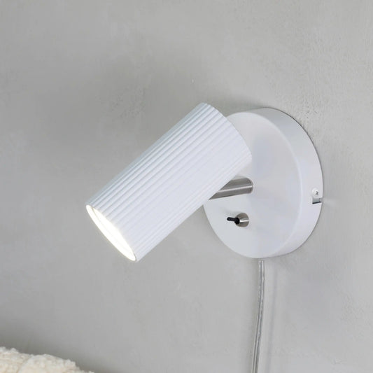 Markslöjd Costilla Vägglampa, Vit/Satinnickel