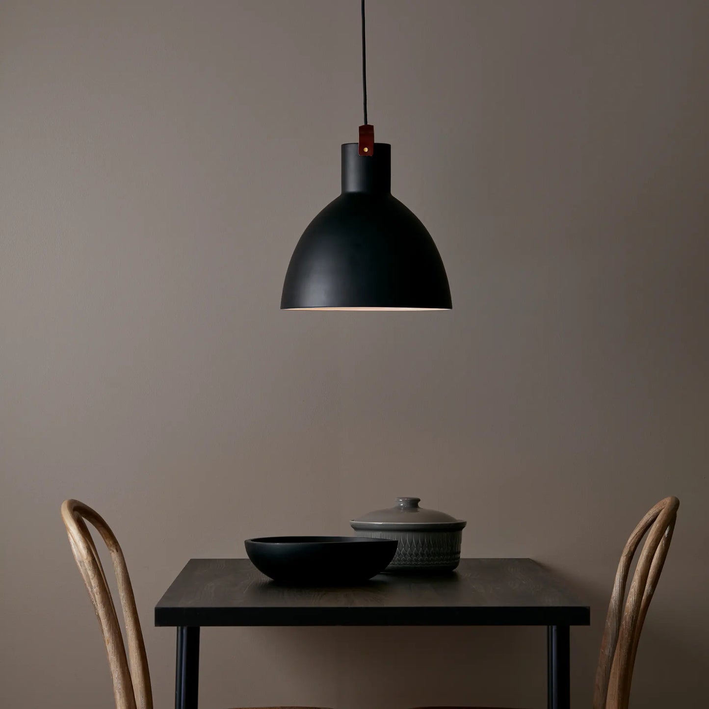 Markslöjd Eagle Taklampa 1 l 35 cm, Svart