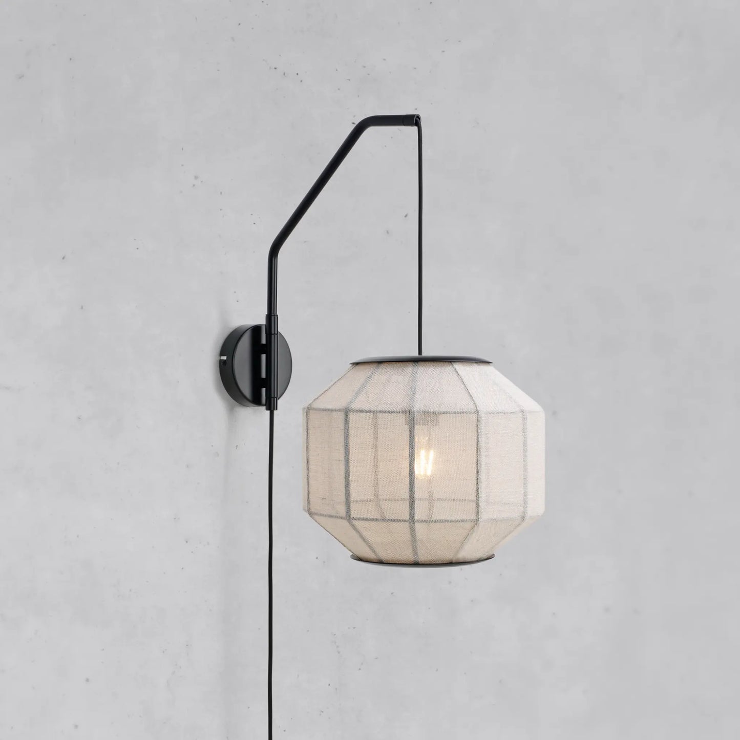 Markslöjd Asuka Vägglampa 1 l, Beige/Svart