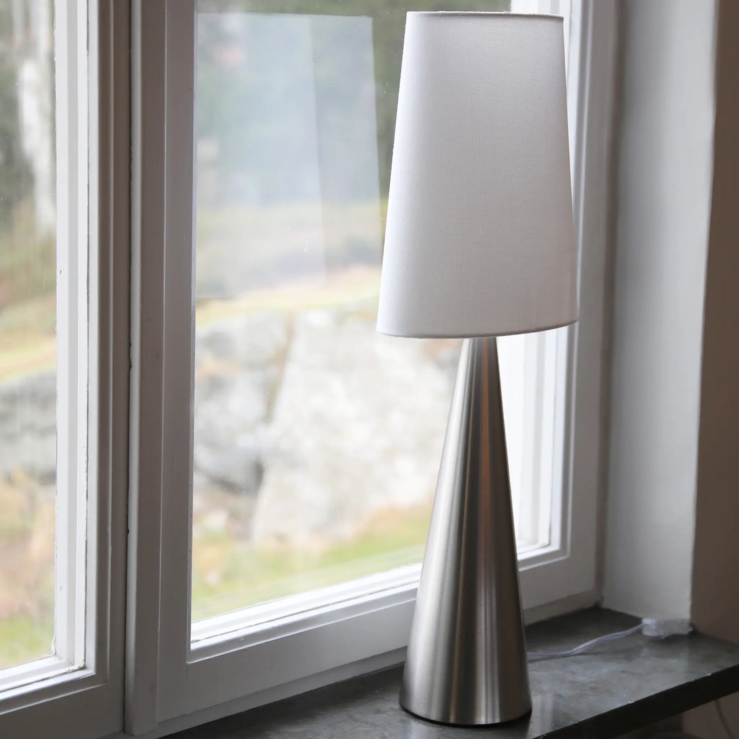 Markslöjd Conus Bordslampa 1 l Satin, Nickel/Offwhite