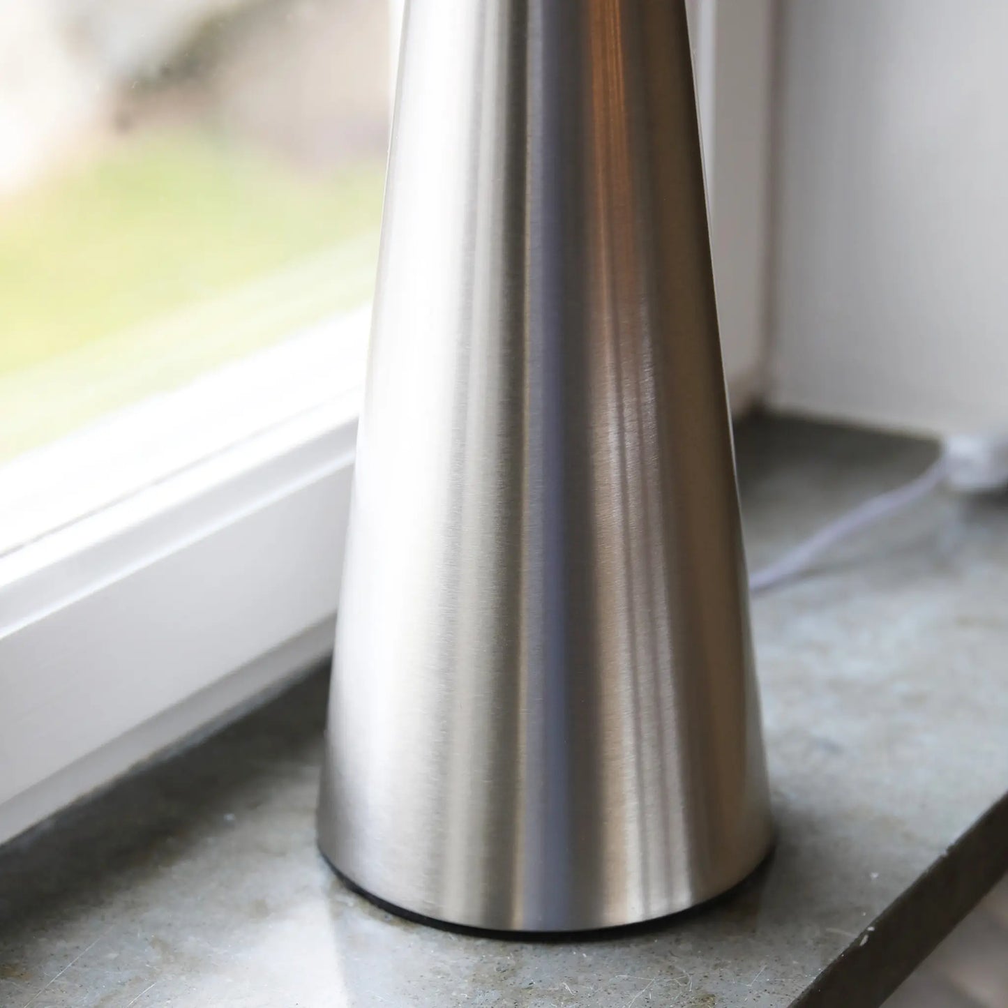 Markslöjd Conus Bordslampa 1 l Satin, Nickel/Offwhite