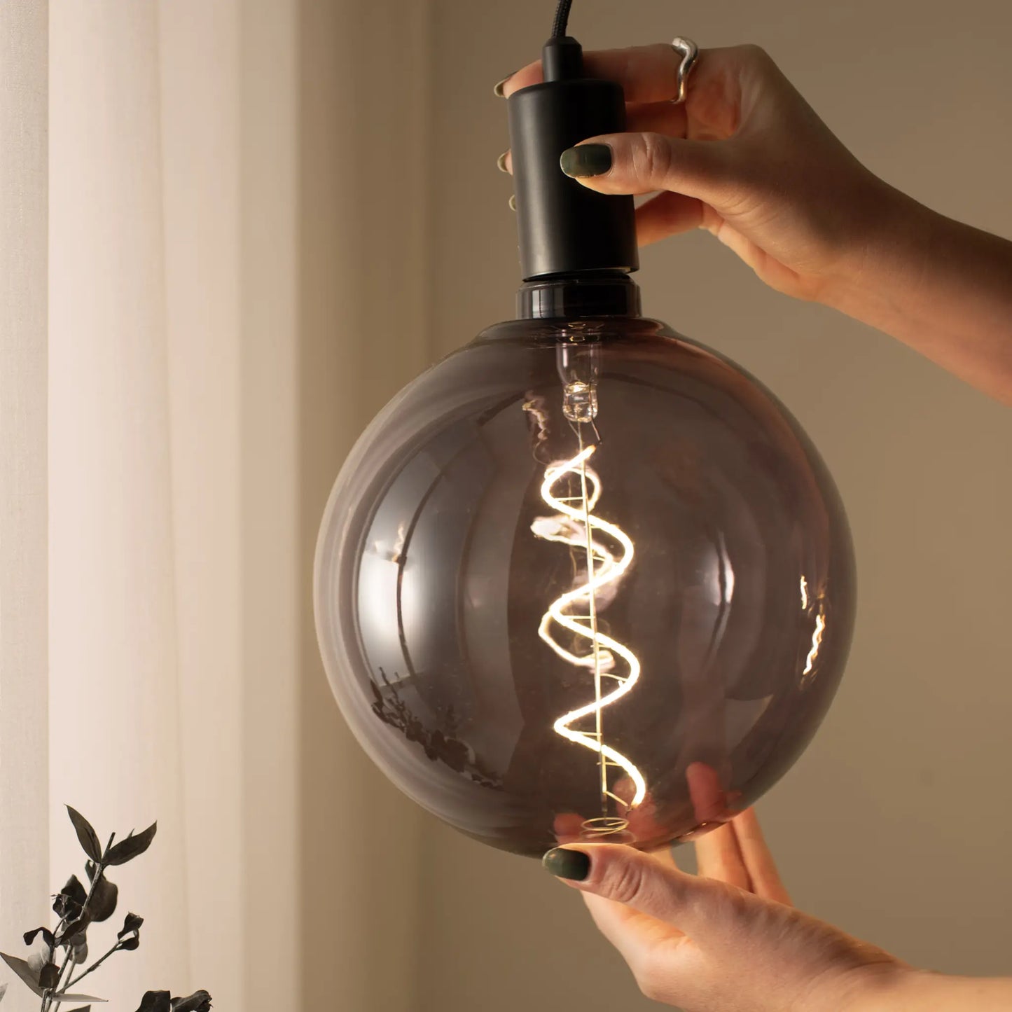 Markslöjd Globe-Lampa E27 4W Mjuk Led 200, Rökfärgad