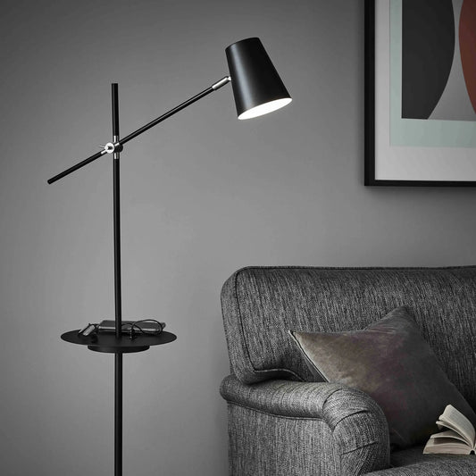 Markslöjd Linear Golvlampa USB, Svart
