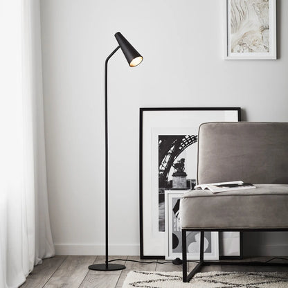 Markslöjd Peak Golvlampa 1 l, Svart