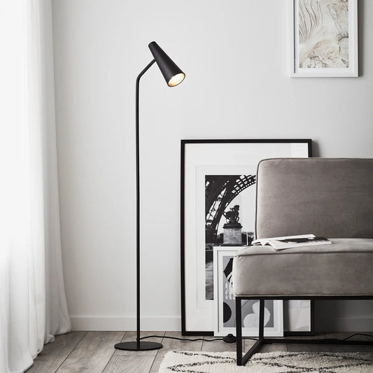Markslöjd Peak Golvlampa 1 l, Svart