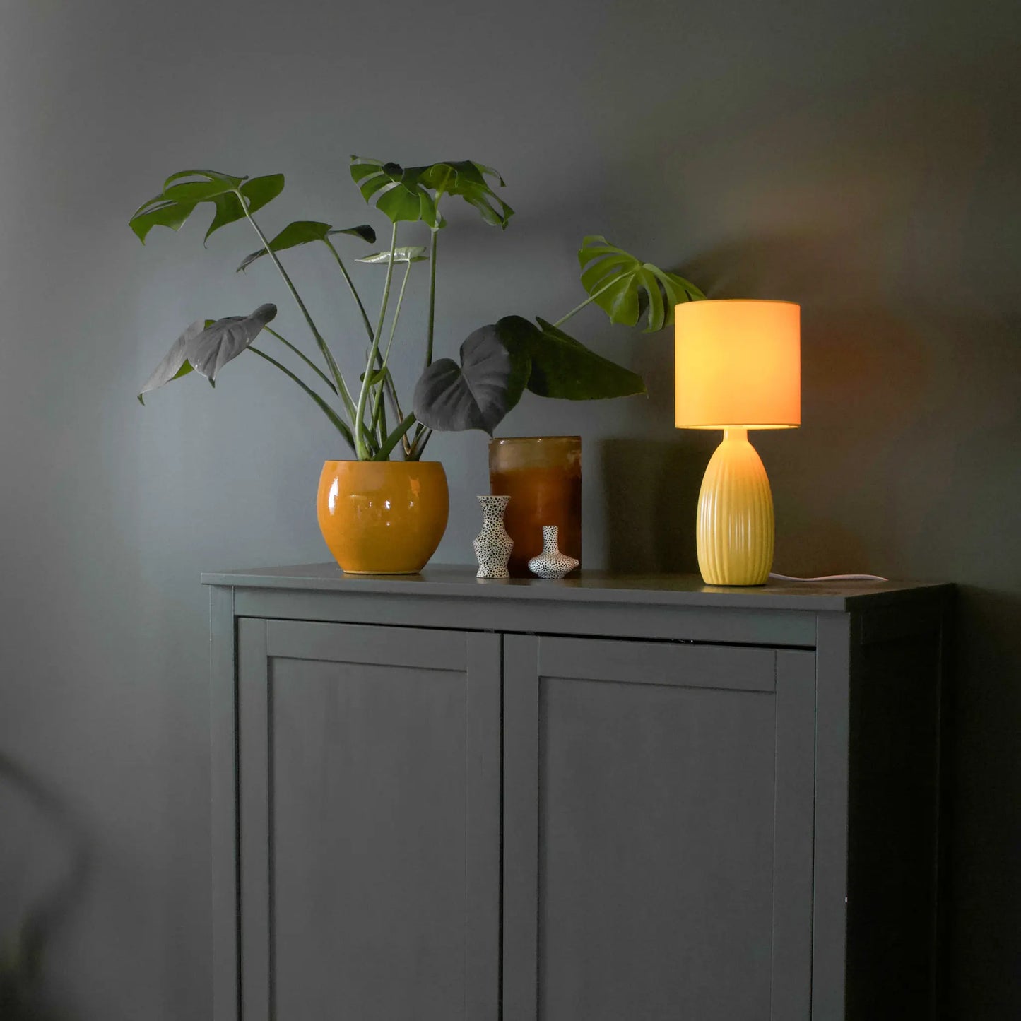 PR Home Uno Bordslampa 37 cm, Gul