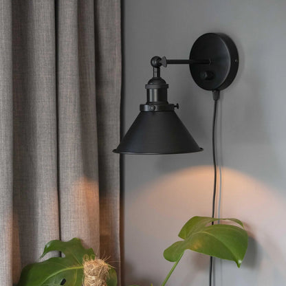 PR Home Anton Vägglampa 18cm Dimbar, Svart