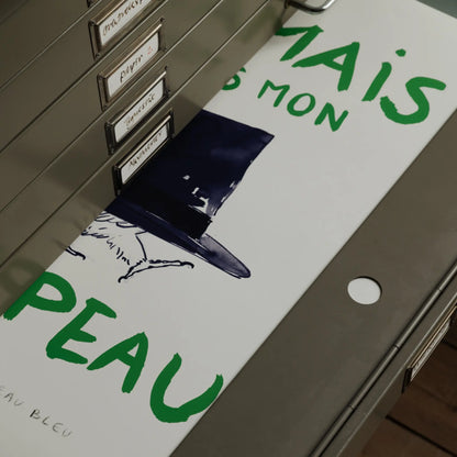 The Poster Club L'Oiseau au Chapeau Bleu Poster 70x100