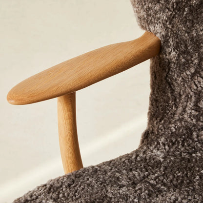Warm Nordic Pragh Loungestol Sheepskin, Drake/natural Oiled Oak