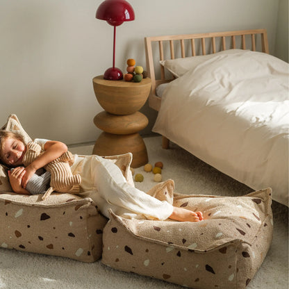 Wigiwama Sittpuff Fyrkantig, Terrazzo Sand