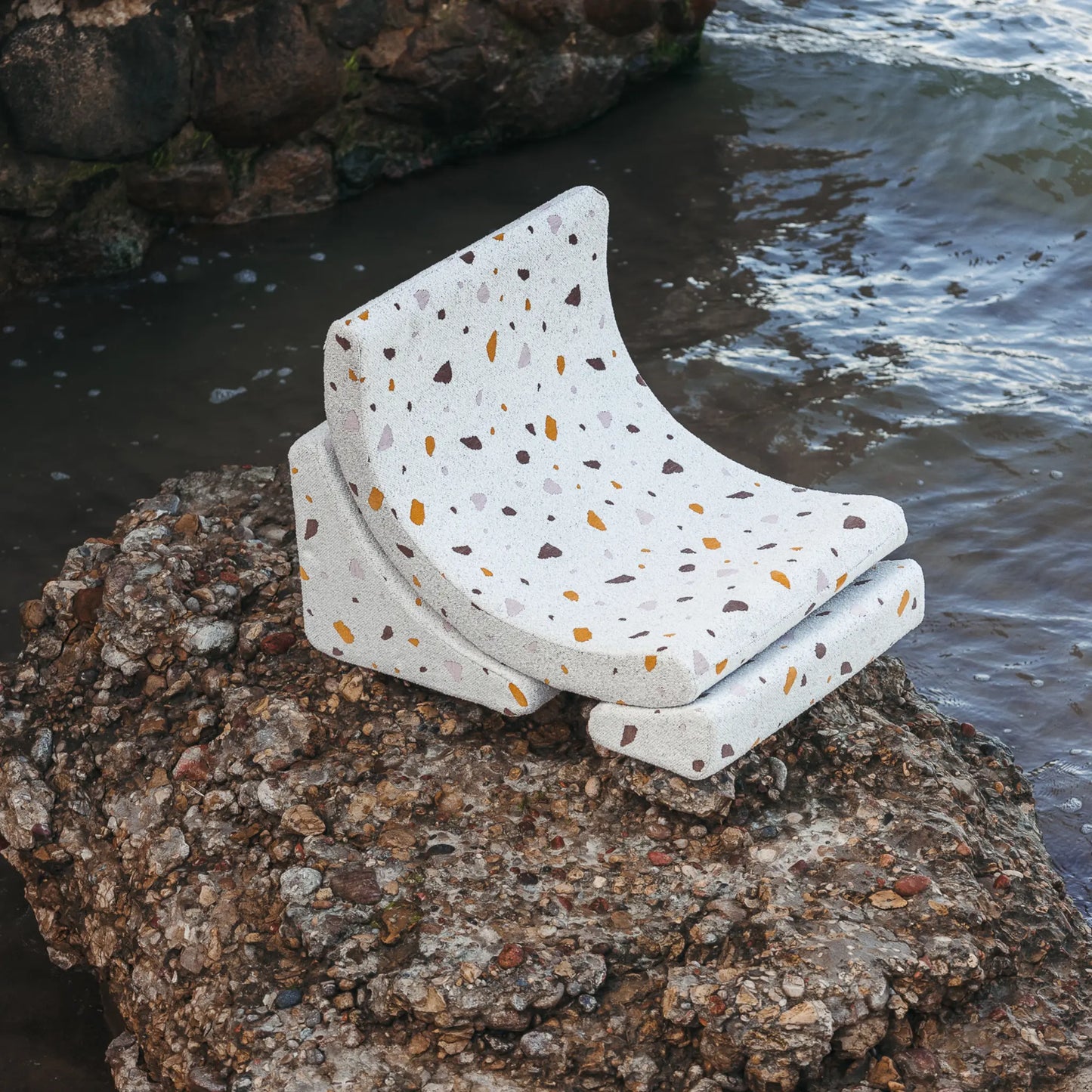 Wigiwama Moon Barnfåtölj, Terrazzo Marble