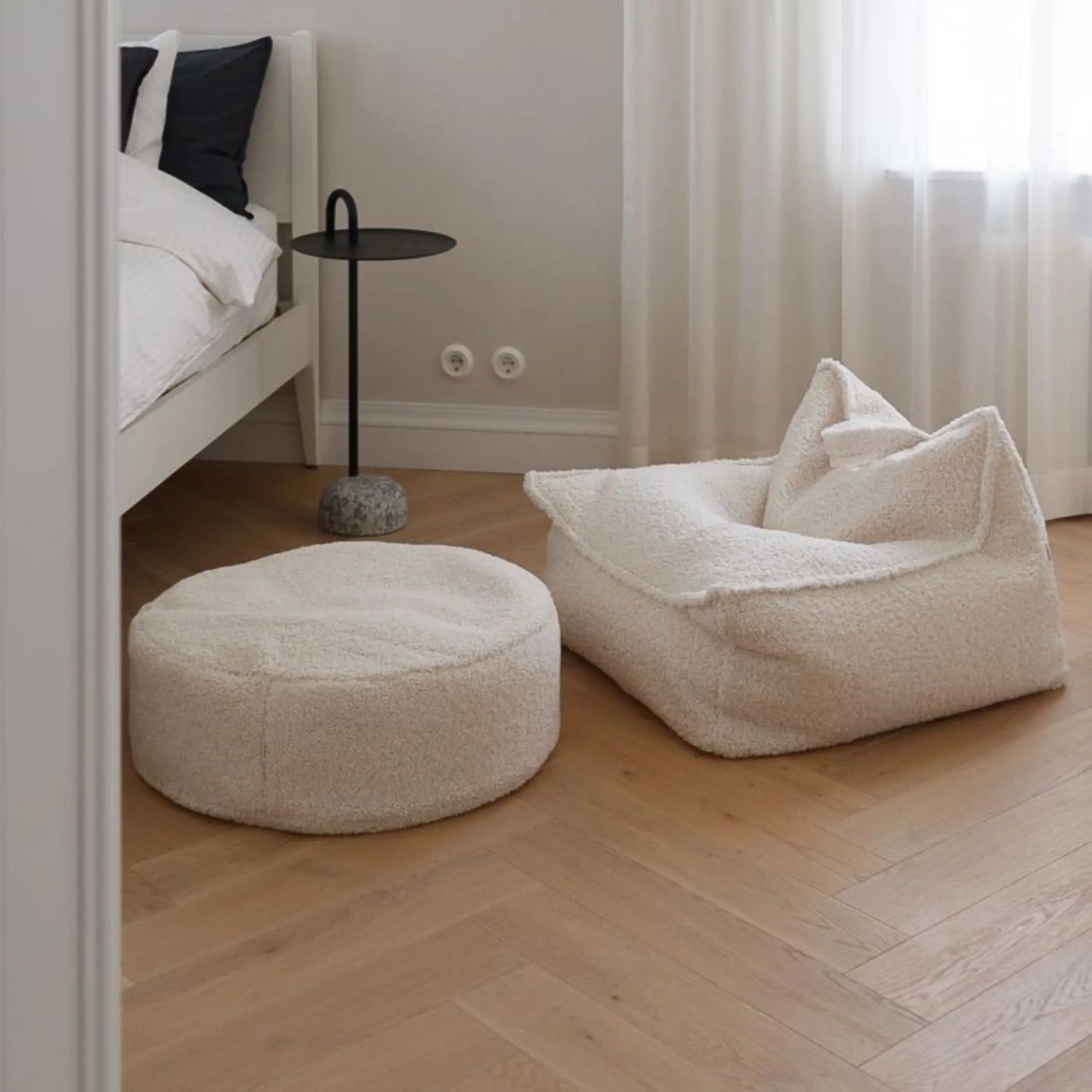 Wigiwama Sittpuff, Cream White