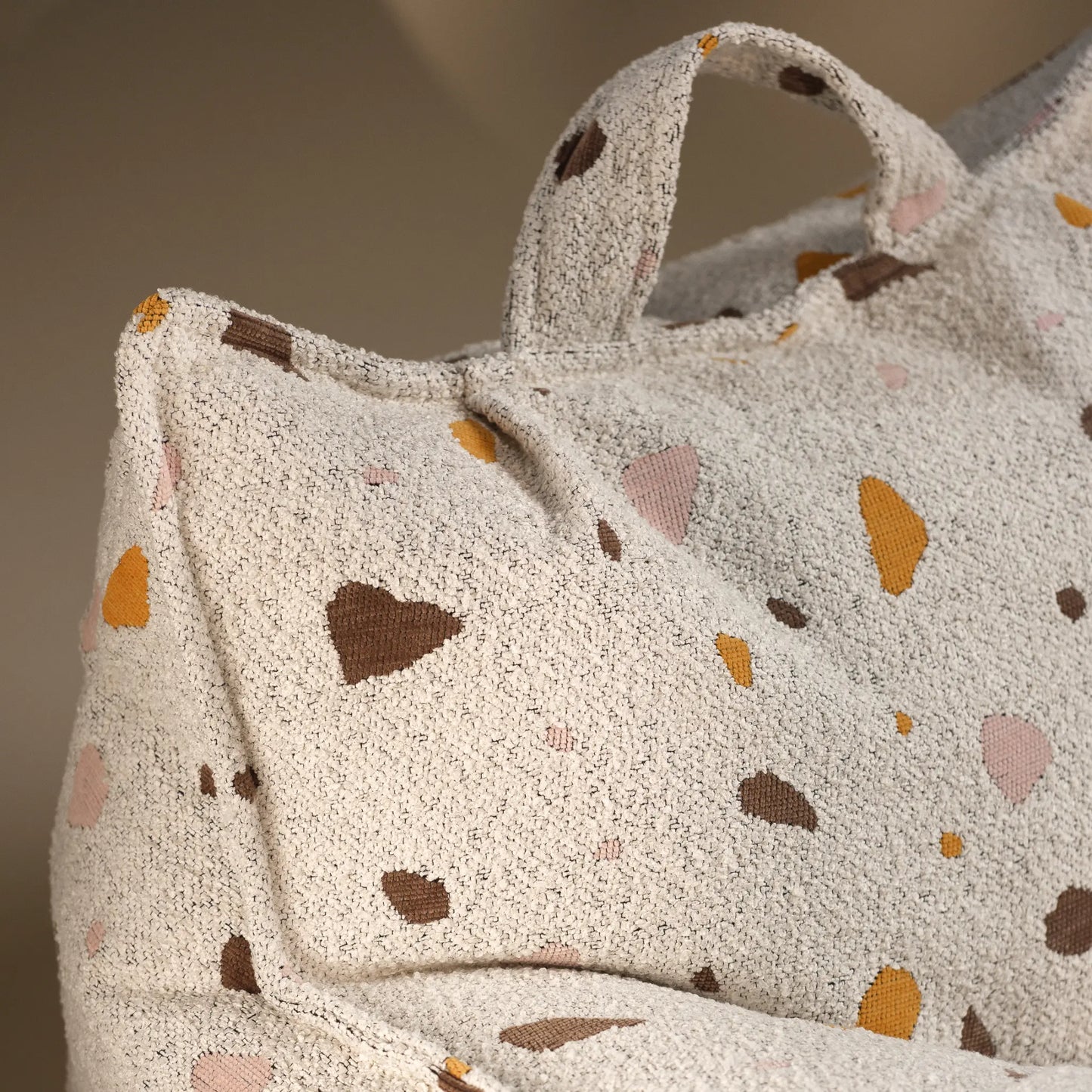 Wigiwama Saccosäck, Terrazzo Marble