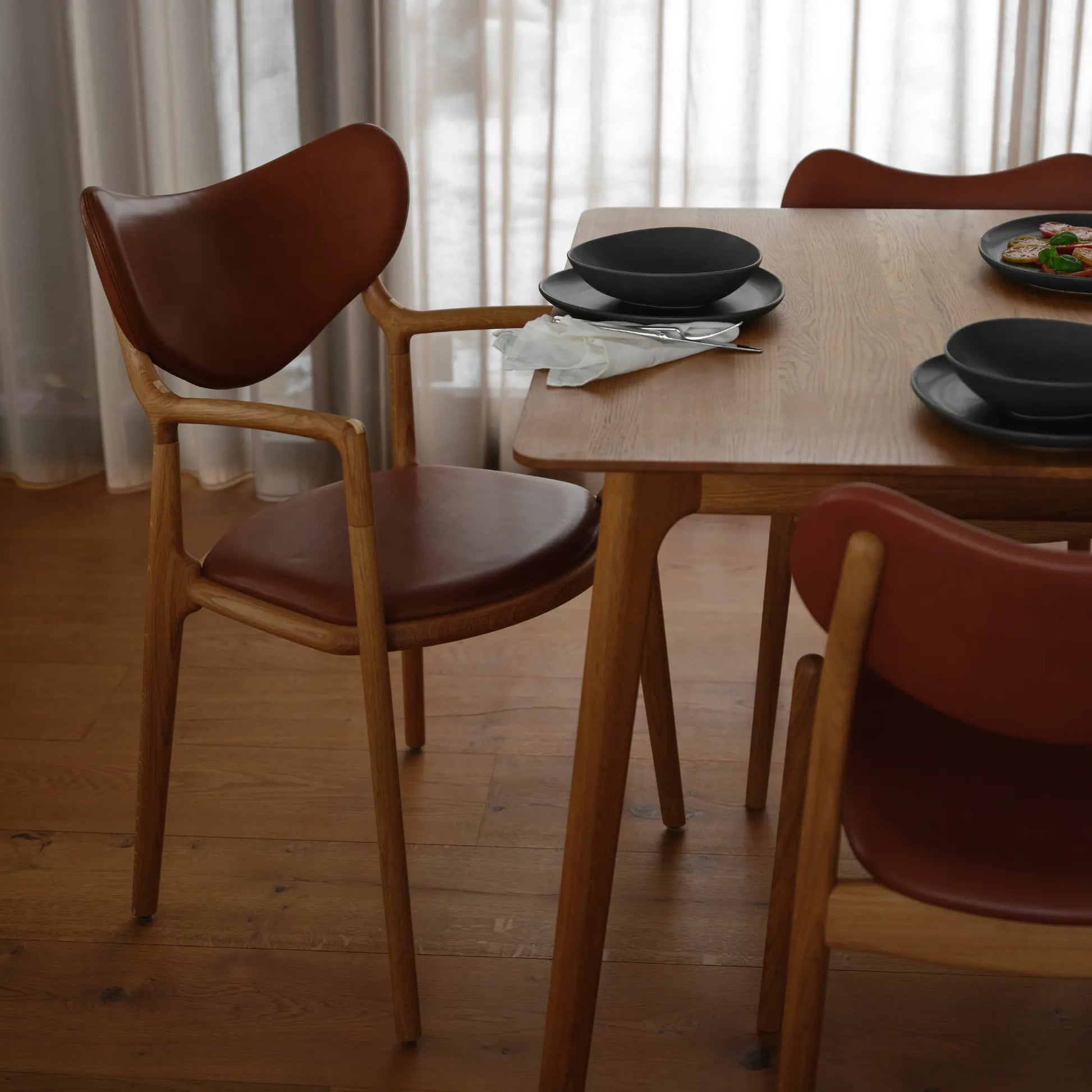 Ro Collection, Salon Stol Cognac-Silvra Home
